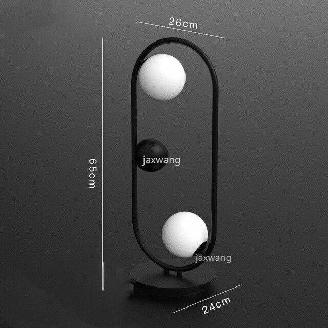 Lámpara de mesa creativa de metal con forma de bola y LED