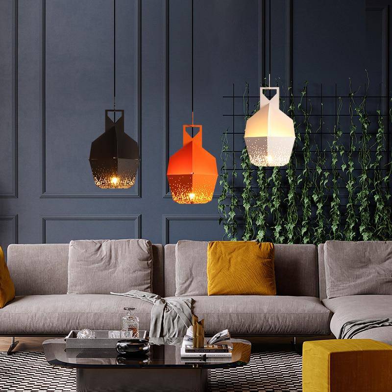 Suspension design LED avec métal coloré et à motifs style Hang