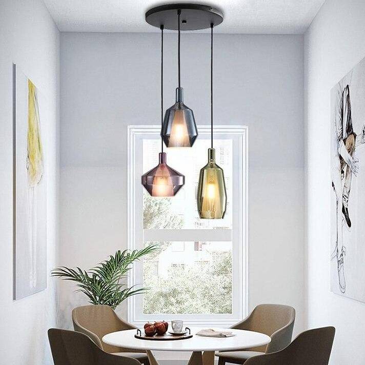 Suspension design à LED avec abat-jour en verre coloré