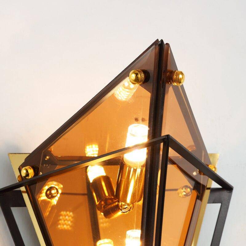 Applique murale design à LED en verre de formes triangulaires