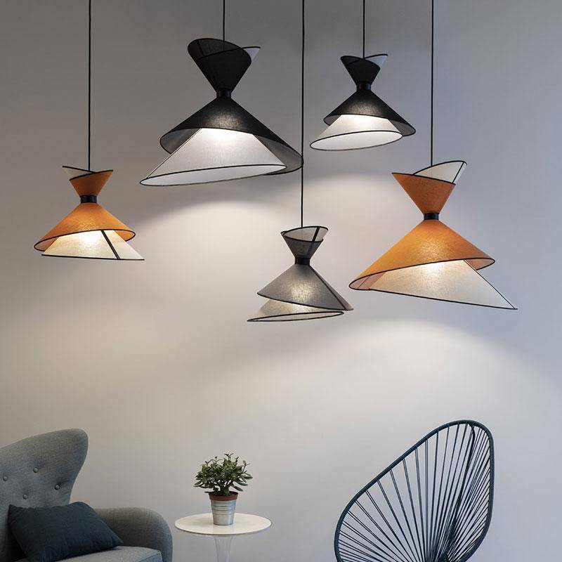 Suspension design LED en métal avec abat-jour asymétrique - vue 4 sur 6