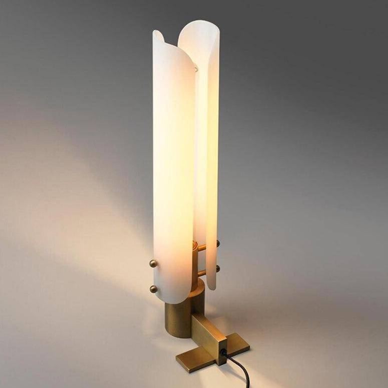 Lámpara de sobremesa design LED en cobre con doble pantalla redondeada Luxury