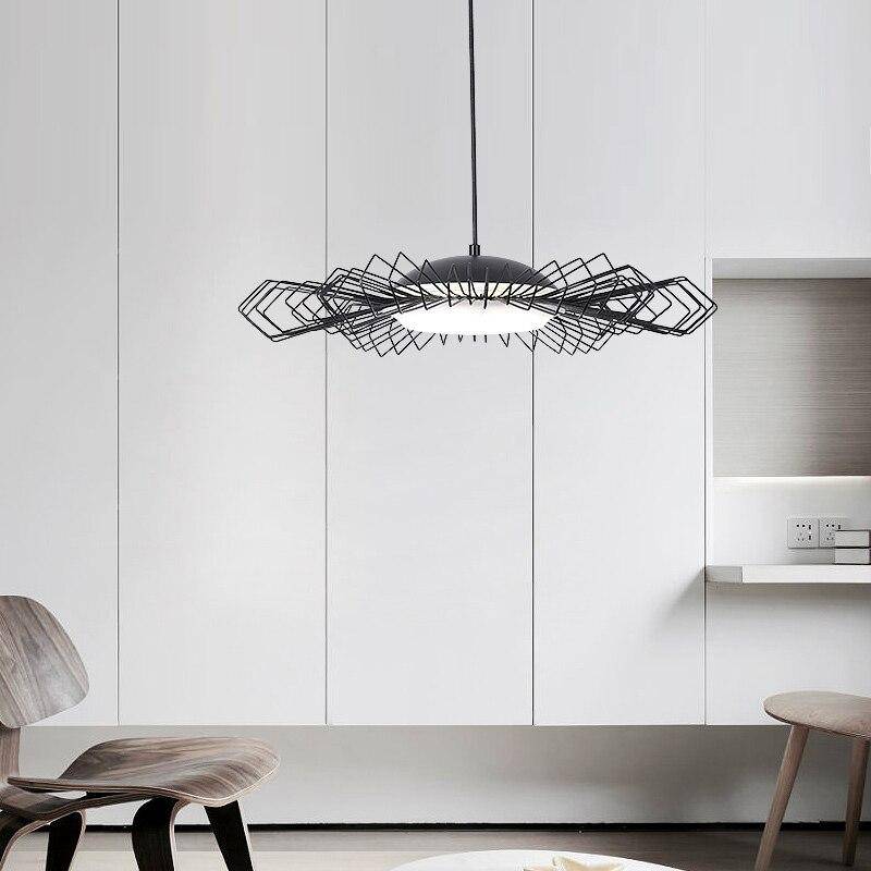 Suspension design LED avec abat-jour et anneaux métal Luxury