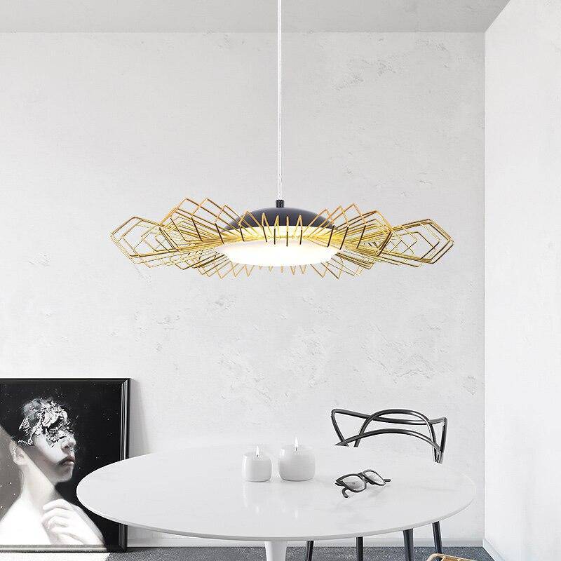 Suspension design LED avec abat-jour et anneaux métal Luxury