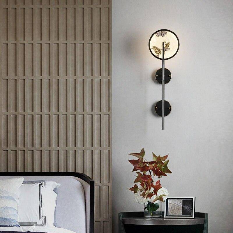 Applique murale design LED en forme de clé noir style japonais - vue 4 sur 5
