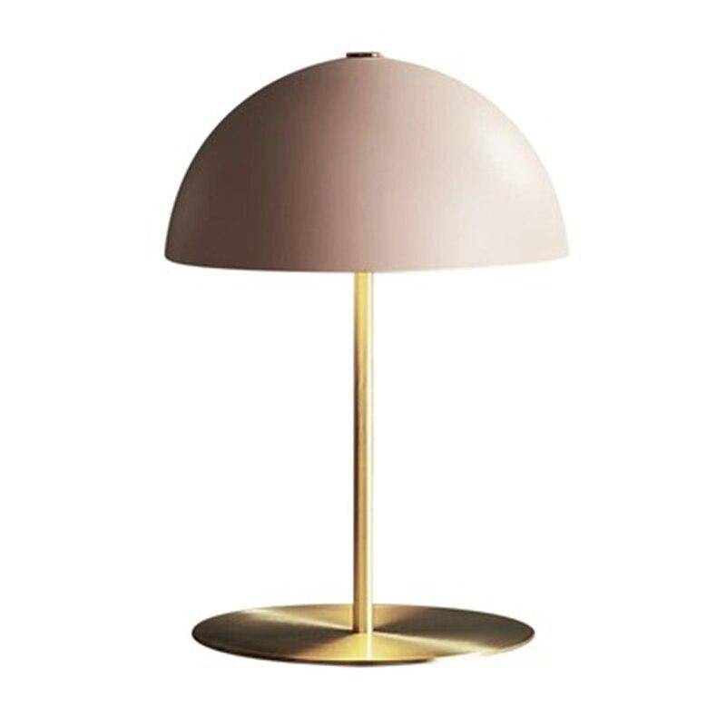 Lámpara de mesa design LED con base dorada y pantalla de seta