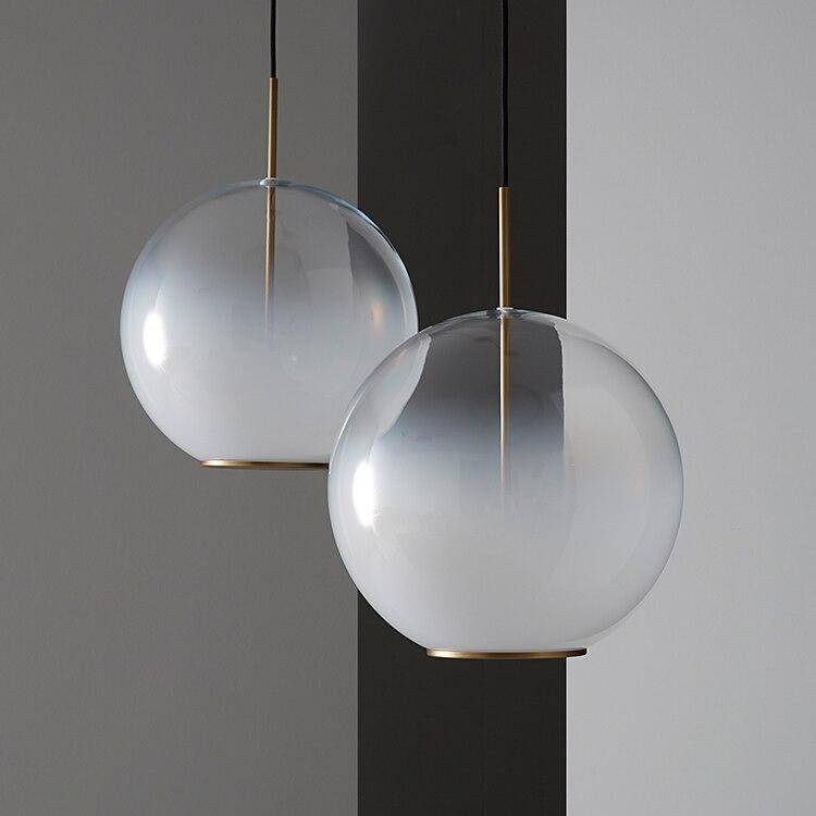 Suspension moderne LED en boule de verre blanc Nordic - vue 2 sur 3