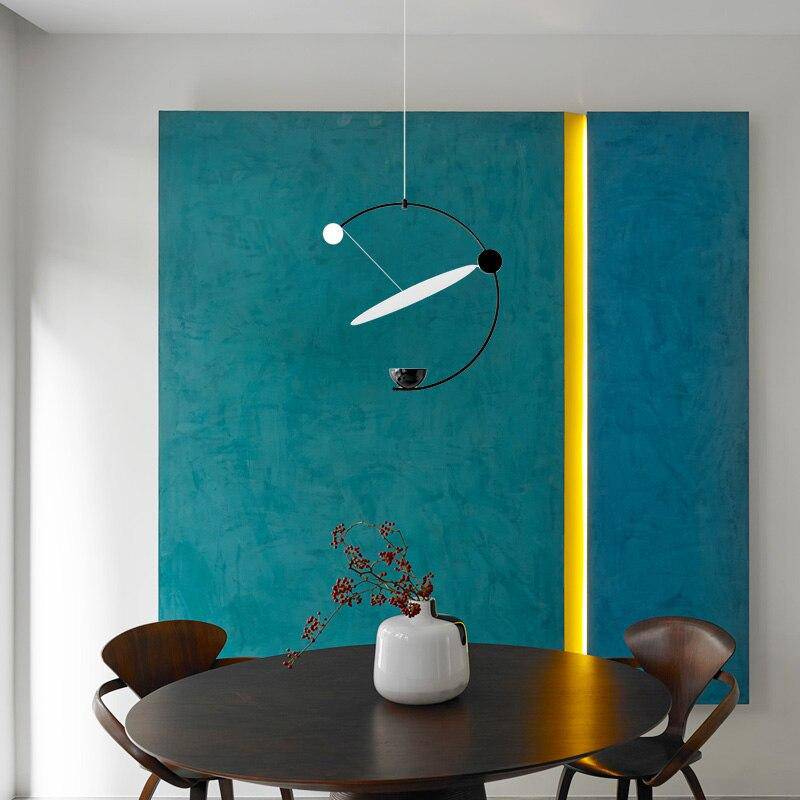 Suspension design LED avec arc de cercle noir et boule lumineuse Creative