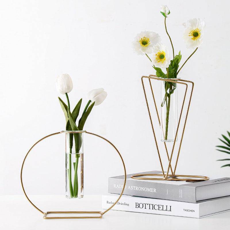 Vase design aux formes arrondies en métal Life