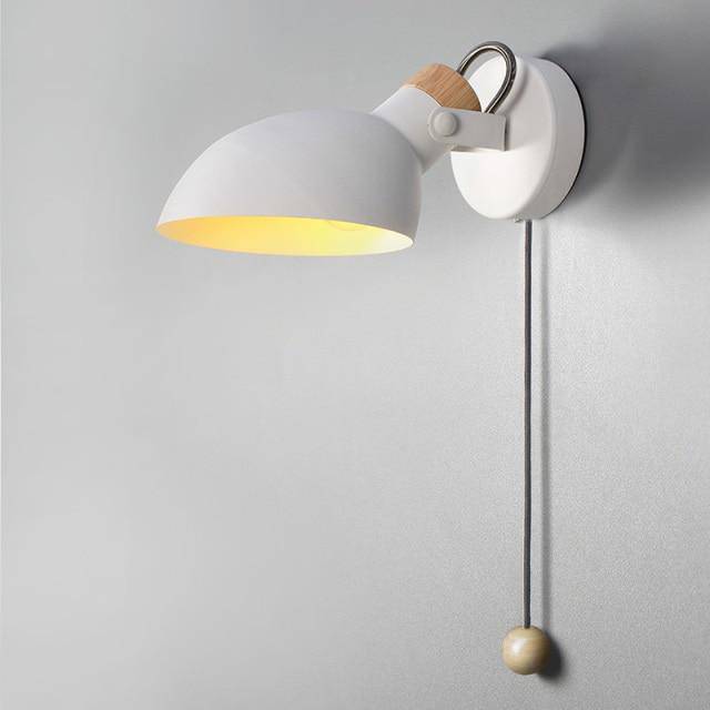 Applique design à LED coloré avec abat-jour orientable et interrupteur