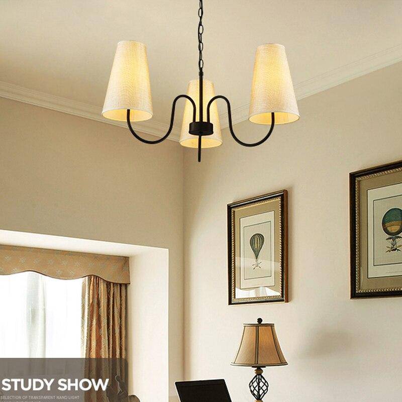 Suspension rétro LED en métal avec plusieurs abats-jours en tissu