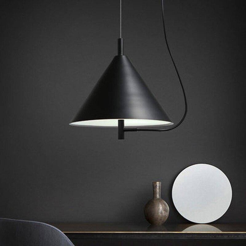 Suspension moderne LED avec abat-jour conique métal noir