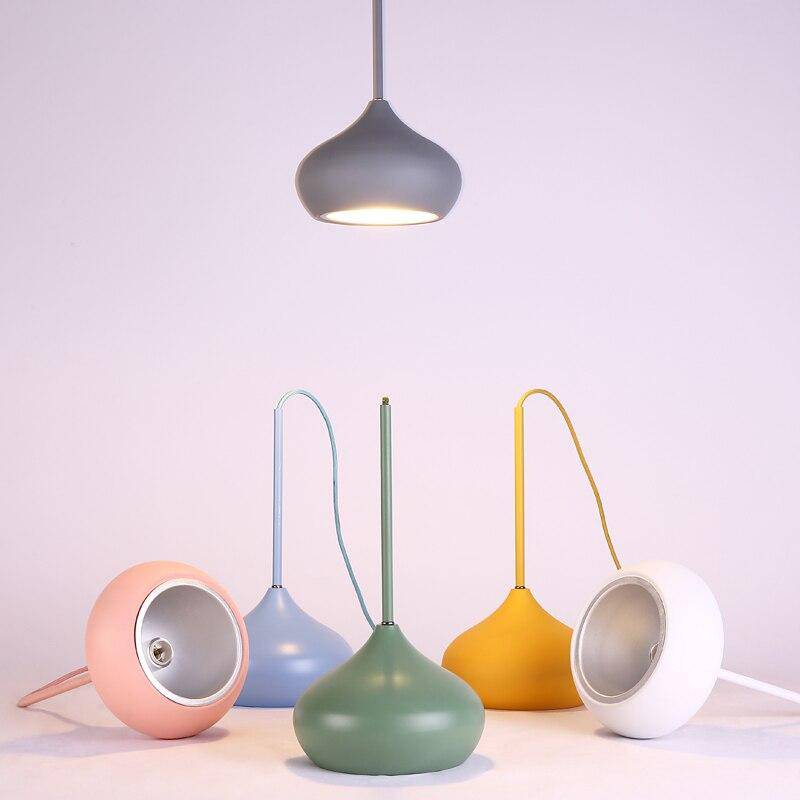 Suspension design à LED ovale de couleurs - vue 2 sur 10
