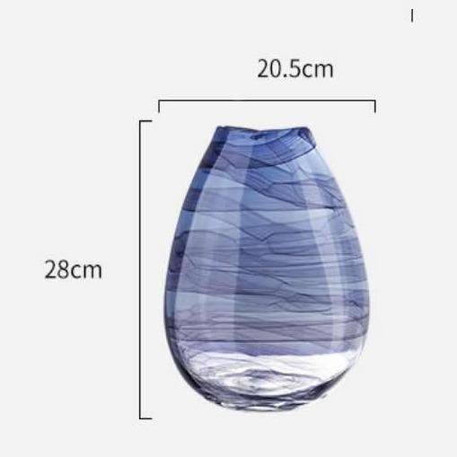 Vase design en verre violet style abstrait