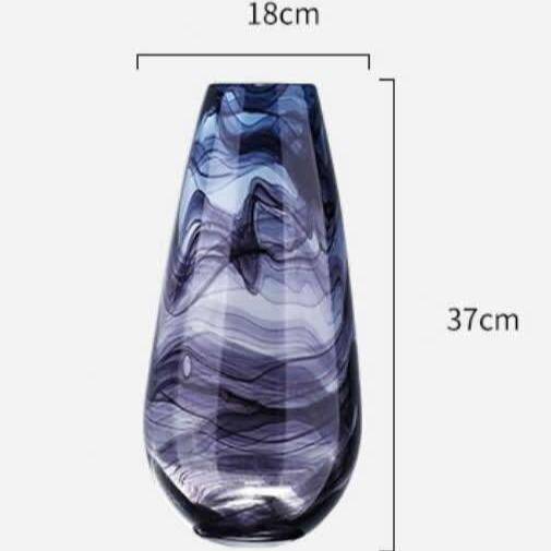 Vase design en verre violet style abstrait