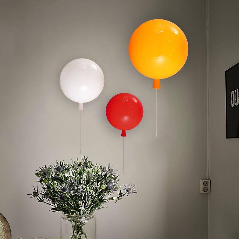 wall lamp design in the shape of a coloured balloon (various colours)