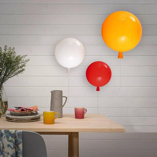 wall lamp design in the shape of a coloured balloon (various colours)