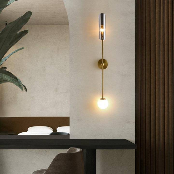 Lámpara de pared design con LED dorado y vástago dorado y cristal nórdico
