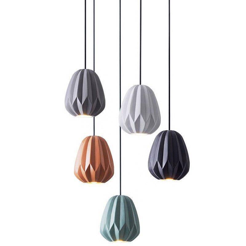 Suspension design à LED avec abat-jour géométrique coloré Shadow