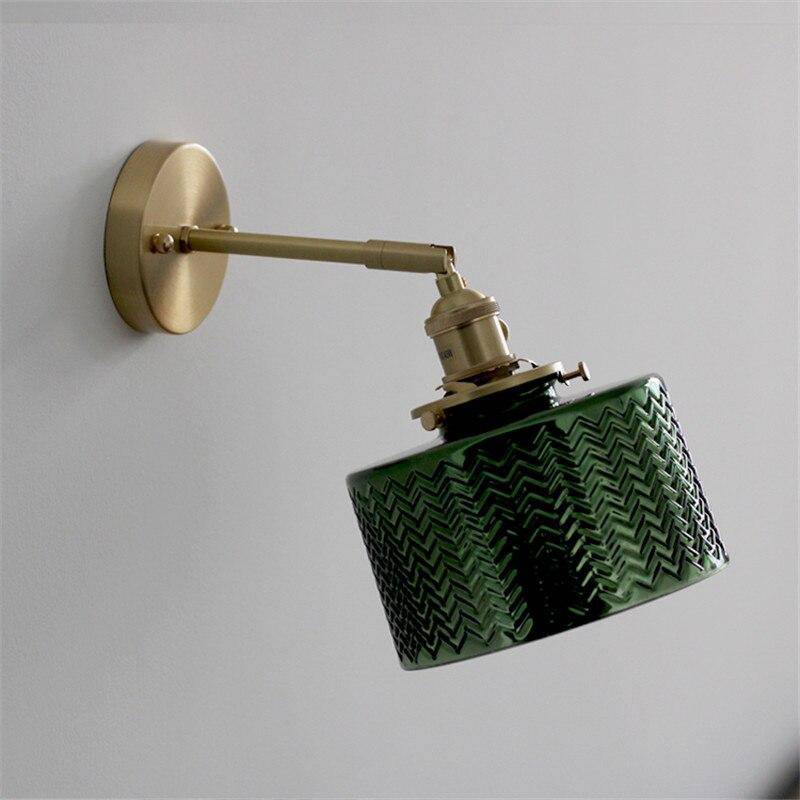 Applique murale design à LED dorée et abat-jour en verre rétro