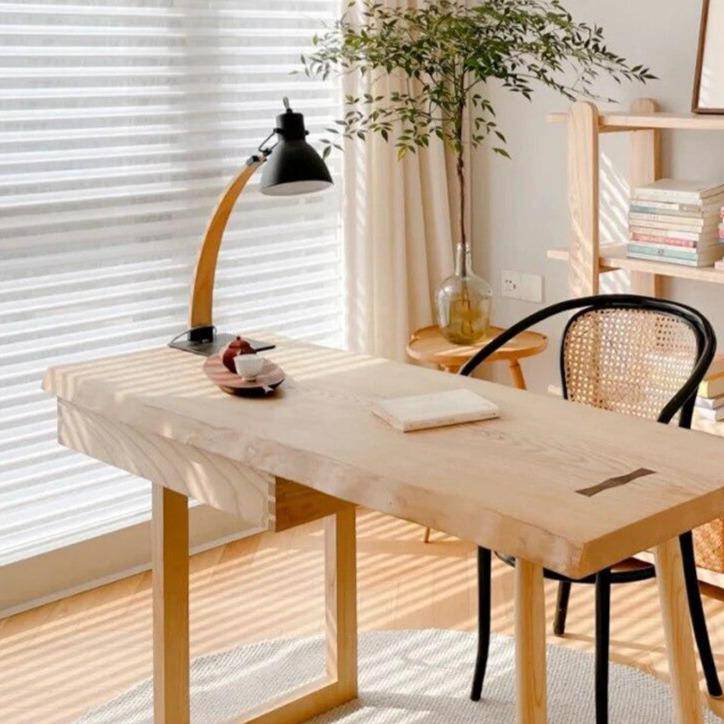 Lámpara de mesa design LED en madera con pantalla metálica Loft