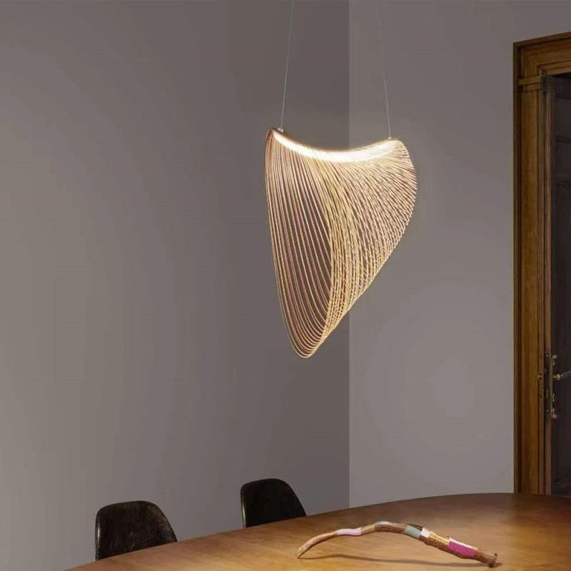 Lámpara de suspensión Mahina escandinava de madera con forma de concha