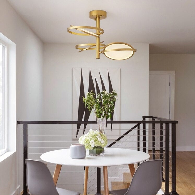 Design chandelier in gold metal with round lamp Skalla