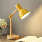 Lampe de bureau LED en bois avec abat-jour en métal coloré Eva