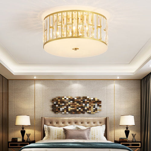 Moderna y lujosa lámpara de techo dorada de cristal Pylonna
