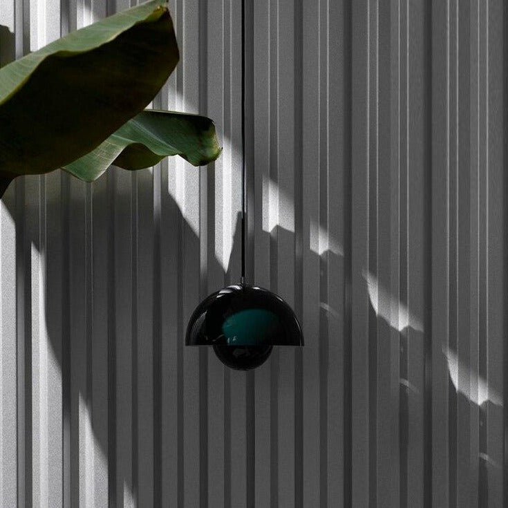 Suspension moderne avec abat jour demi-cercle coloré Maryana