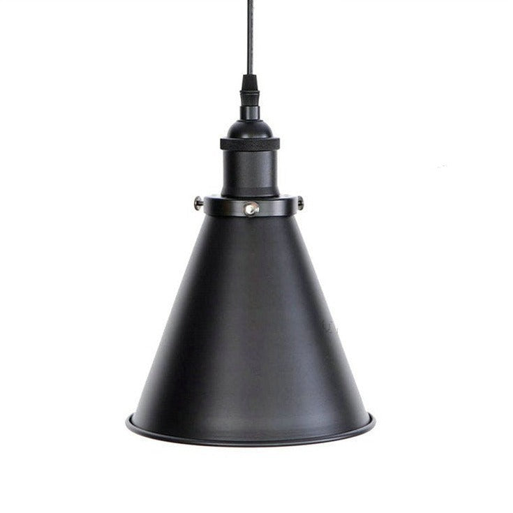 Lámpara de suspensión industrial con pantalla metálica cónica Shorah