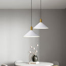 Suspension moderne LED avec abat-jour en métal Malia