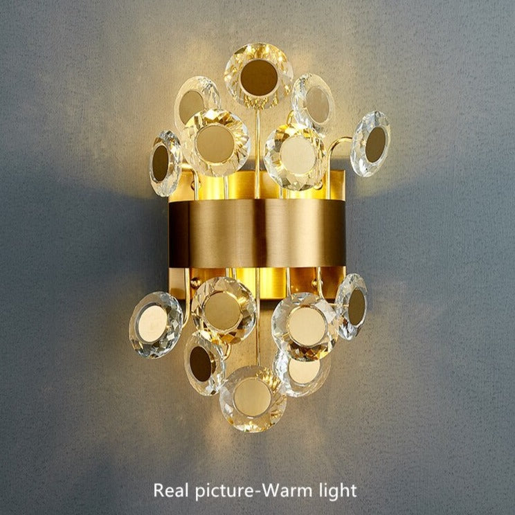wall lamp modern LED wall light with round and golden details Uma