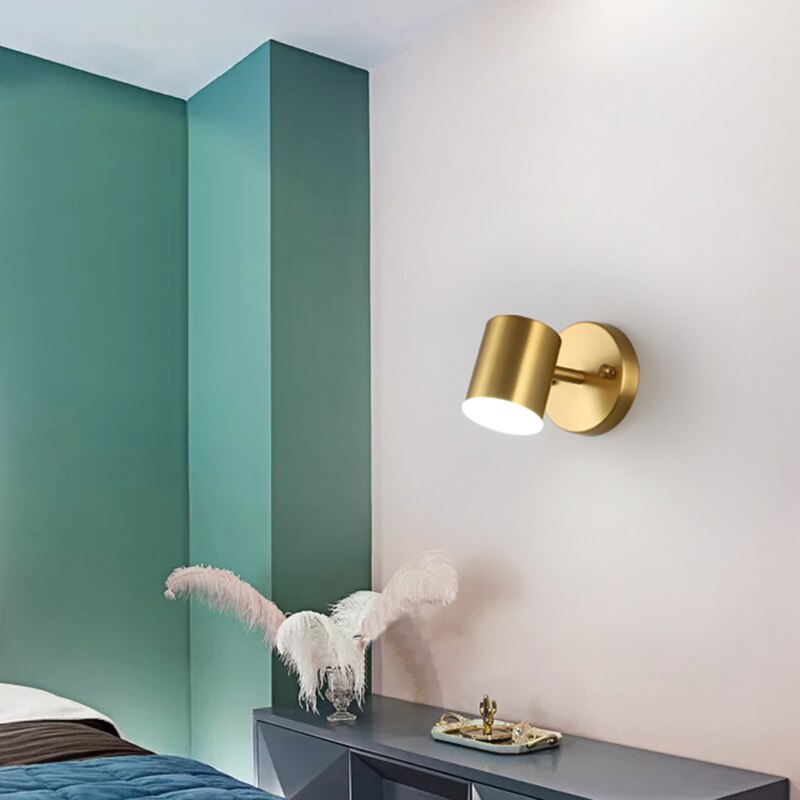 Liudmila, lámpara de pared moderna de estilo spotlight en oro