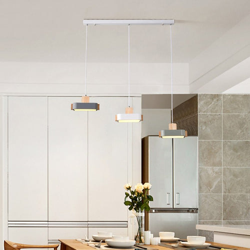 Scandinavian LED chandelier with lampshade in wood Ainhara
