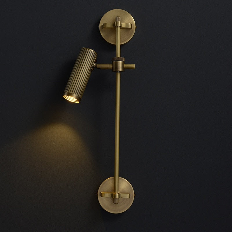 Moderna lámpara LED de pared con foco giratorio ajustable Ayla