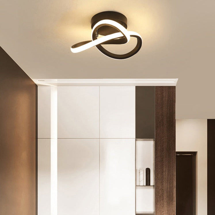 Plafonnier moderne LED avec des anneaux croisés Donovan