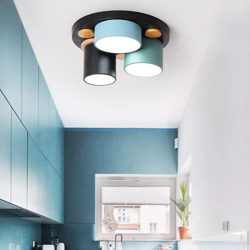 Plafonnier design LED avec plusieurs tubes colorés Orion
