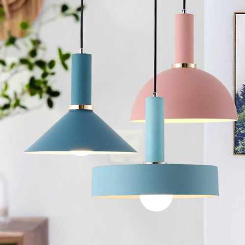 Suspension design moderne de plusieurs formes géométriques