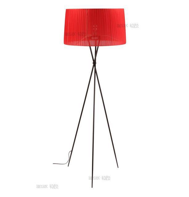 Floor lamp with crossed legs and lampshade in Nordic red fabric