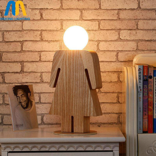 Lampe de chevet en bois en forme de logo fille