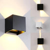 Applique murale LED design en cube (noir, blanc ou gris)