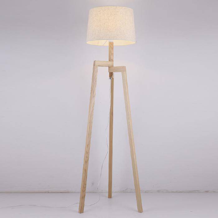 Lampadaire en bois Modern Wood sur 3 pieds avec abat-jour en tissu - vue 5 sur 4
