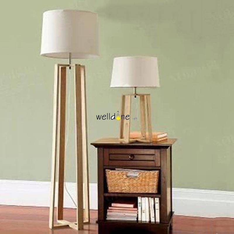 Lampadaire style japonais avec pieds en bois et abat-jour Nordic