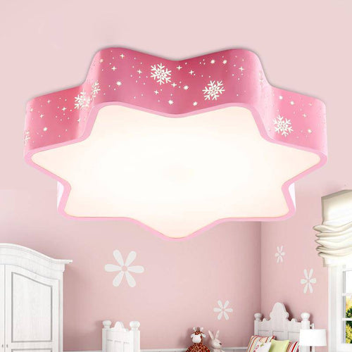 LED Child ceiling lamp in the shape of a large star