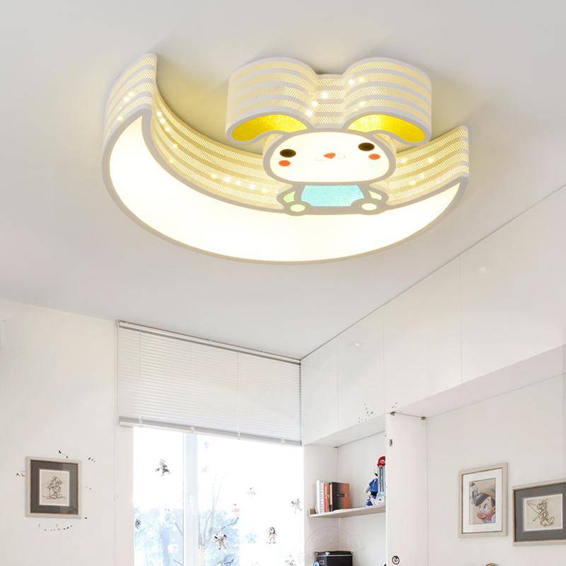 Plafonnier enfant en forme de lune et petit lapin blanc