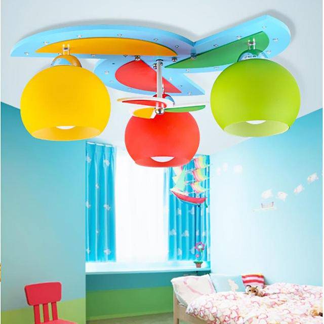 Plafonnier enfant LED en forme d'hélice de couleurs - vue 2 sur 4