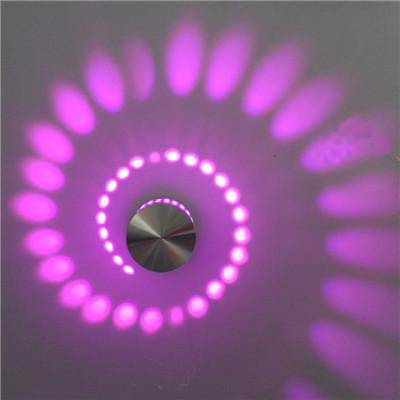 Plafonnier ou applique LED effet coloré Gallery - vue 4 sur 12