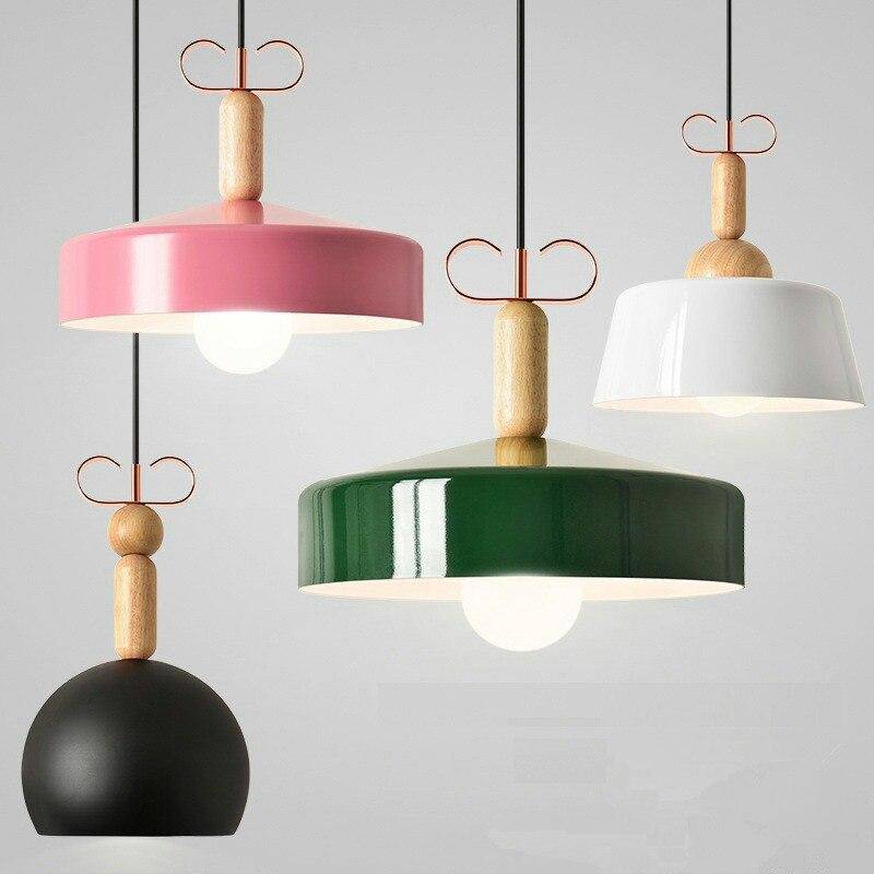 Suspension moderne de couleur et tige en bois - vue 6 sur 7