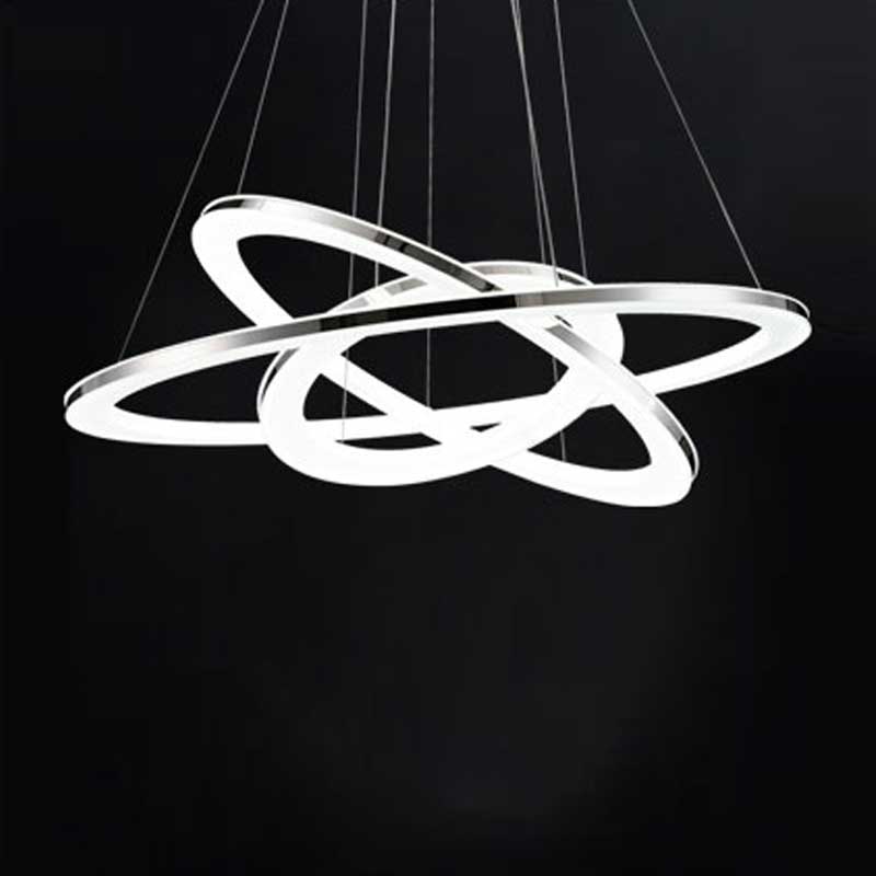Lustre design avec plusieurs cercles chromés entrelacés Rings